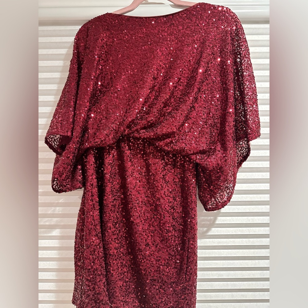 Jessica Howard Burgundy/red Sequin Mini Dress 12p. Dazzle them!